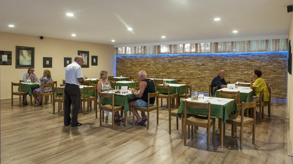 Hotel Htp Velika Plaza Ulcinj Pokoj fotografie