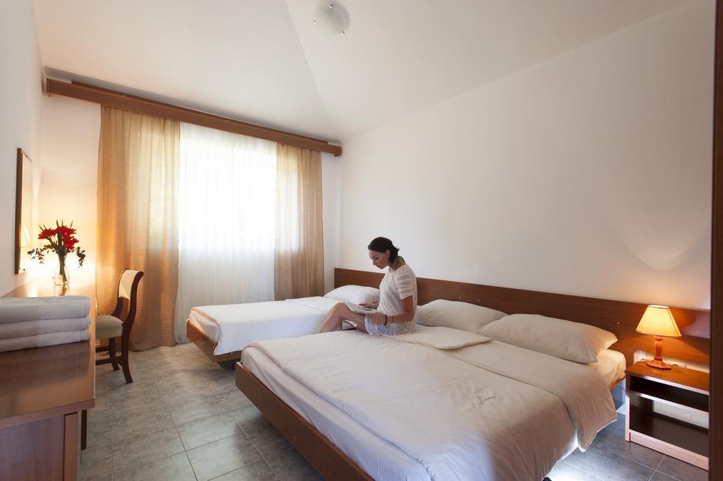 Hotel Htp Velika Plaza Ulcinj Pokoj fotografie