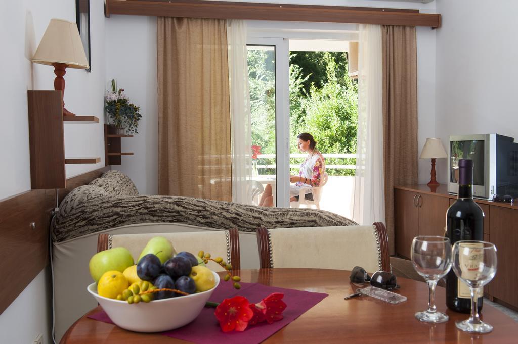 Hotel Htp Velika Plaza Ulcinj Pokoj fotografie
